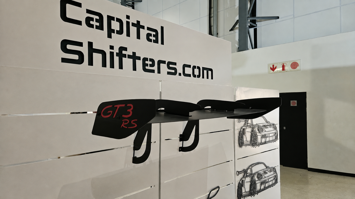 GT SHELF 2.0 - Porsche 992 911 GT3 RS Wall Shelf